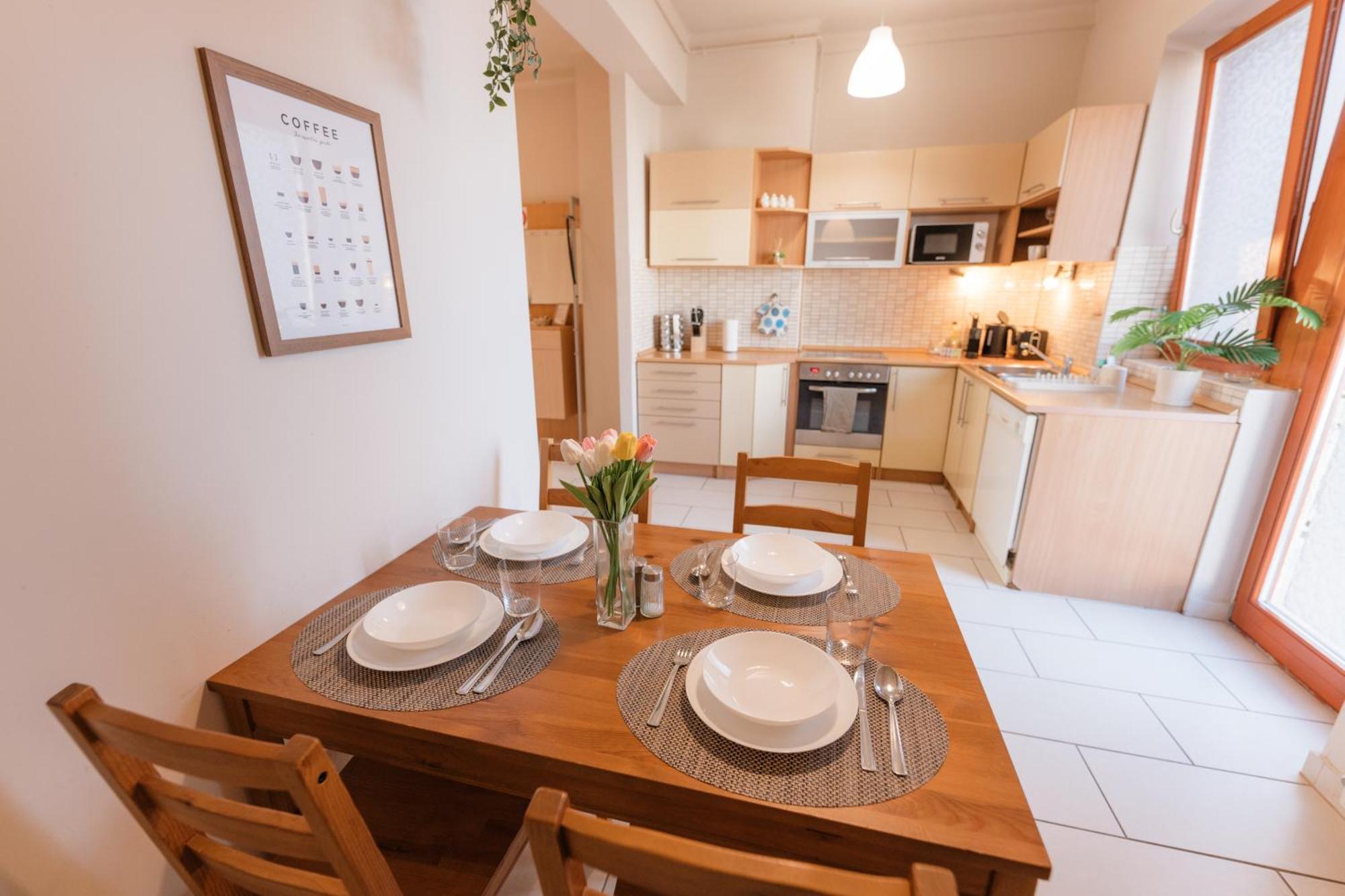 Panorama Apartment Gyor Bagian luar foto
