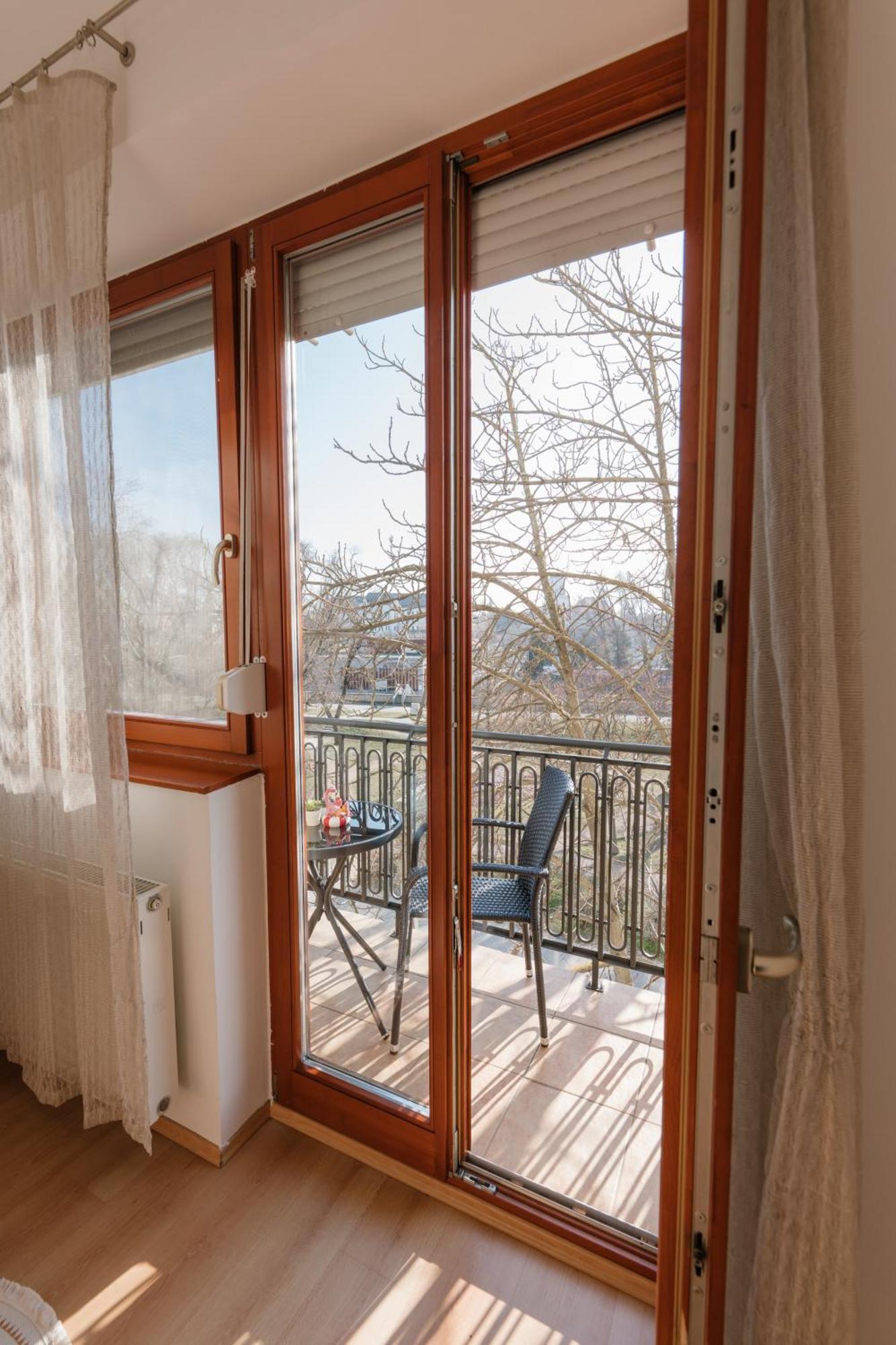 Panorama Apartment Gyor Bagian luar foto