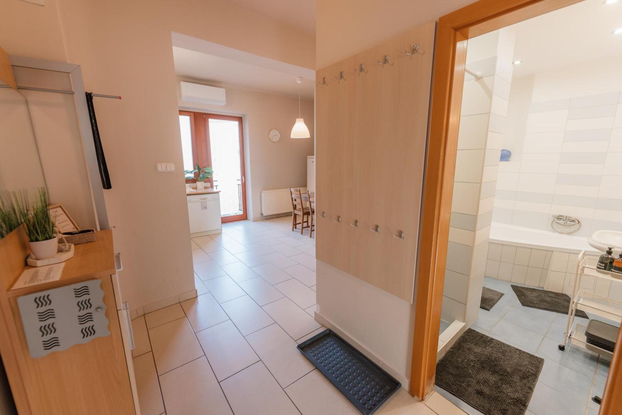 Panorama Apartment Gyor Bagian luar foto
