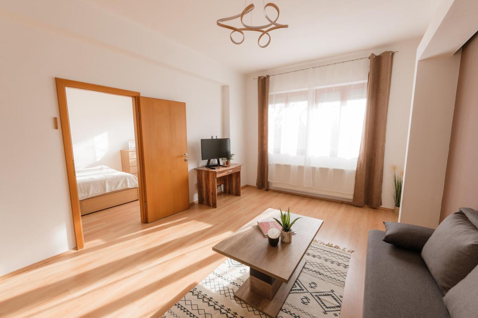 Panorama Apartment Gyor Bagian luar foto